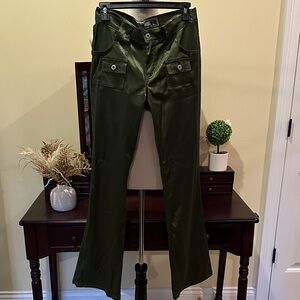 Women’s Olive Green Wide-Leg Cargo Jeans